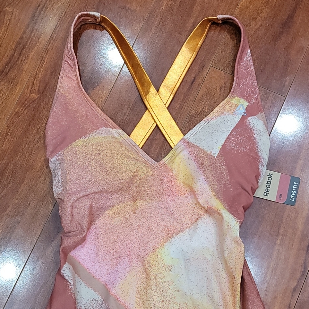NWT size M Reebok 1 pc swimsuit - Picture 4 of 10